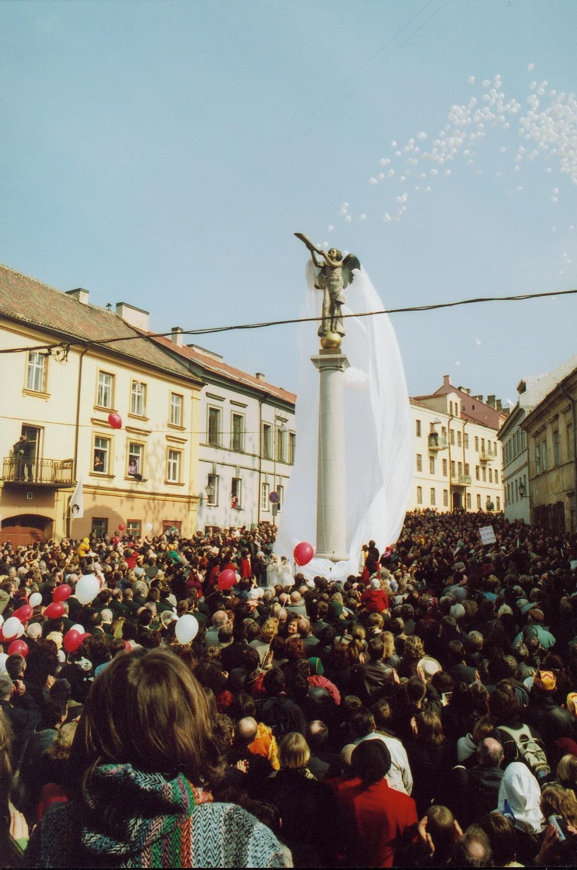 Užupio Angelo atidengimas.